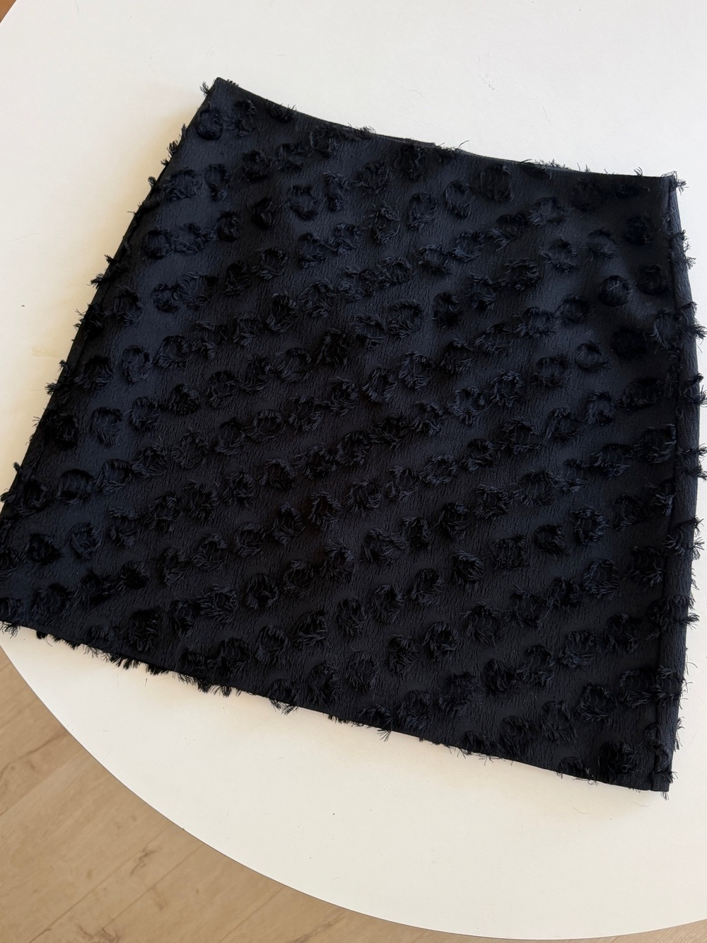 Black Skirt with Textured Circle Details - 6